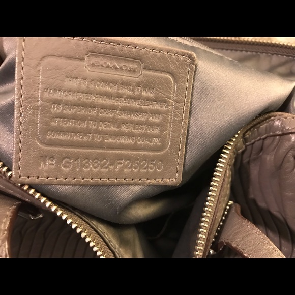 Vintage grey Coach Bag - Picture 4 of 6
